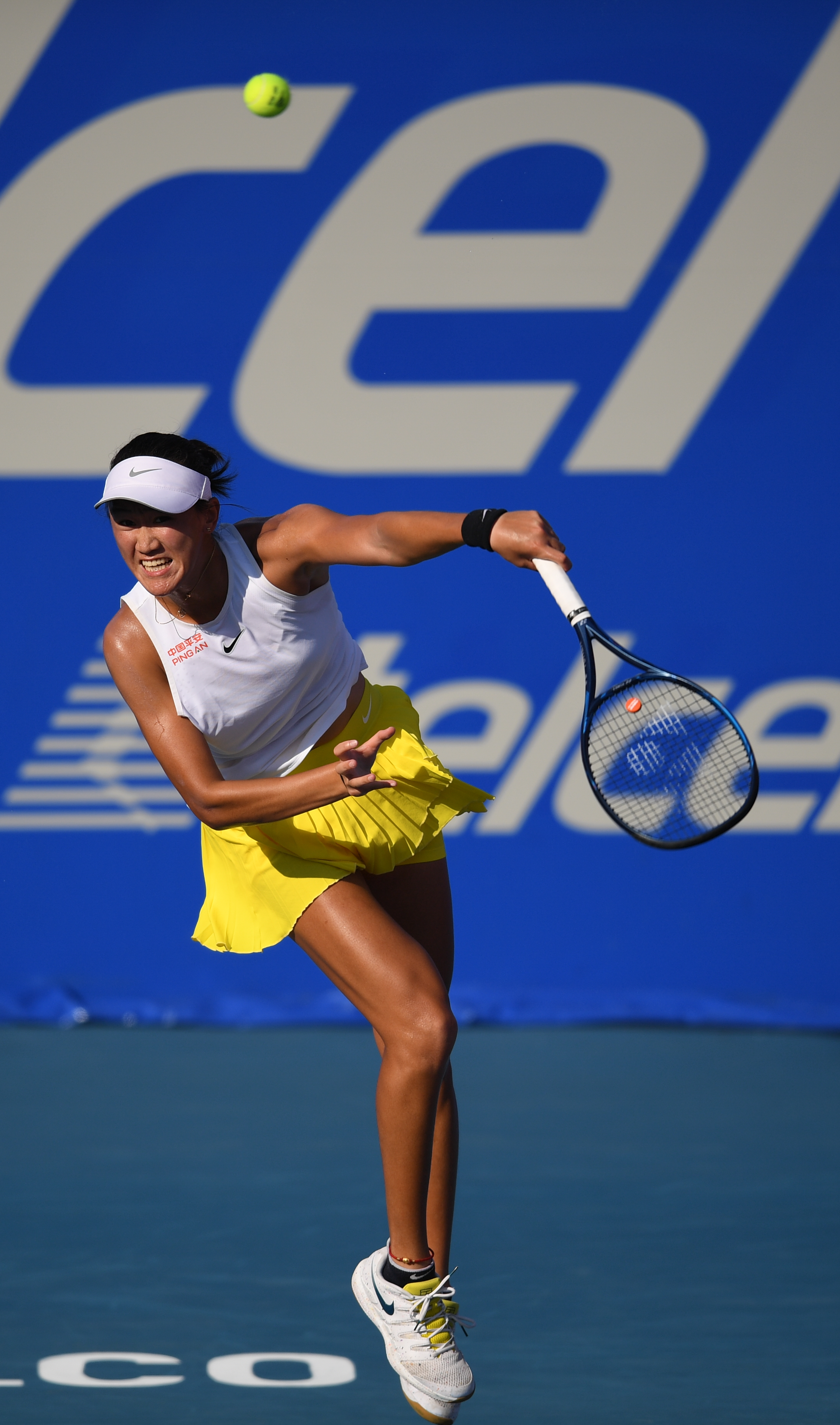 和浓眉身边 和浓眉身边